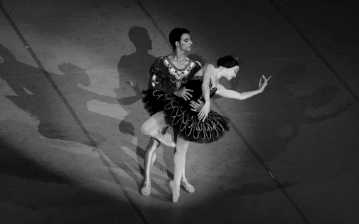 Black Swan 15 Viengsay Valdes and Arián Molina perform on stage during  ‟Black Swan‟ performed by Cuban National Ballet  at Gran Teatro de  Habana in 2011.